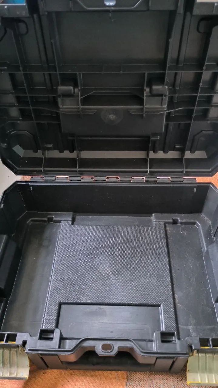 Caixa de ferramenta DEWALT - Foto 2