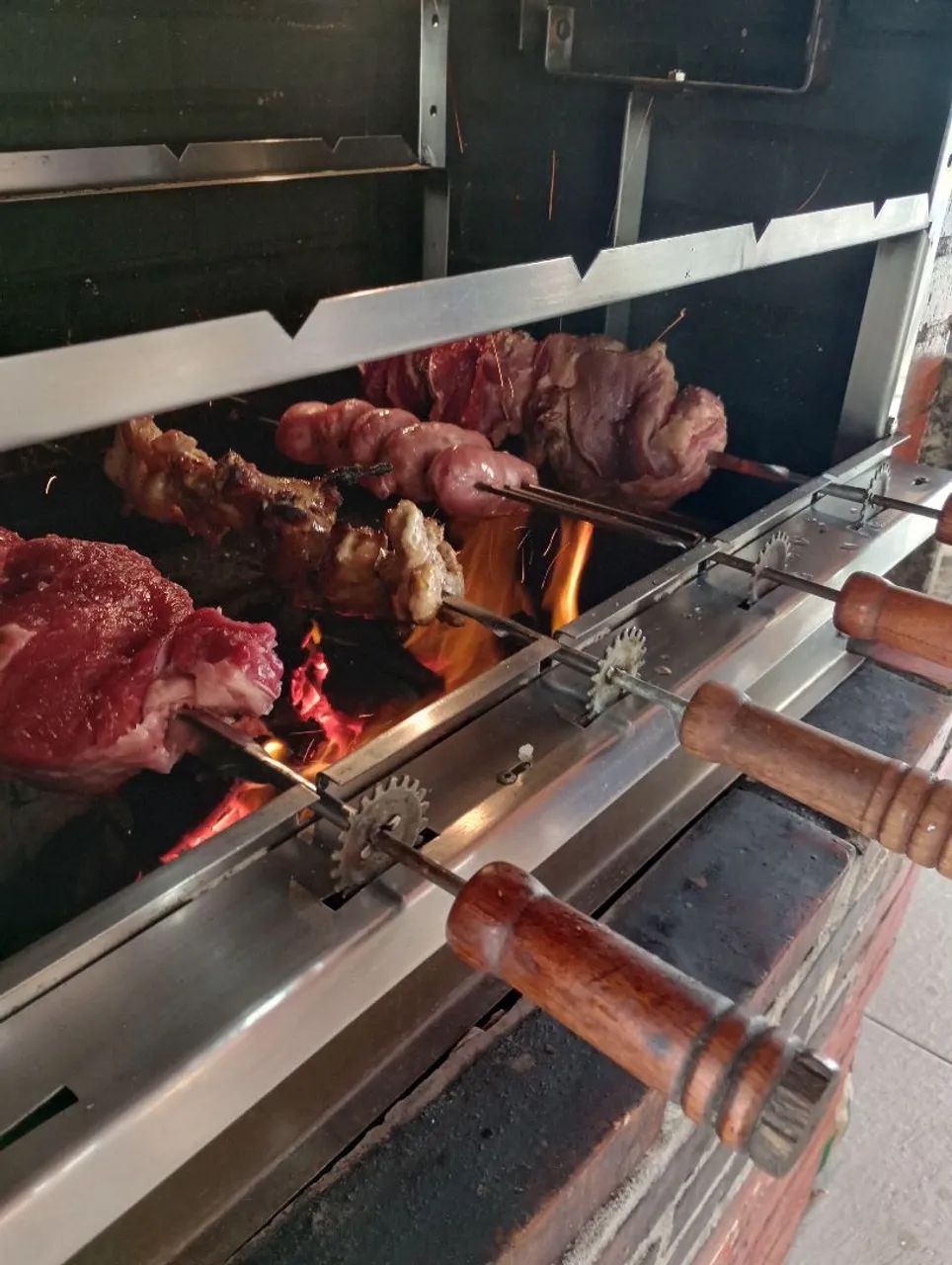 Churrasqueira para sua festa e seu evento - Foto 3