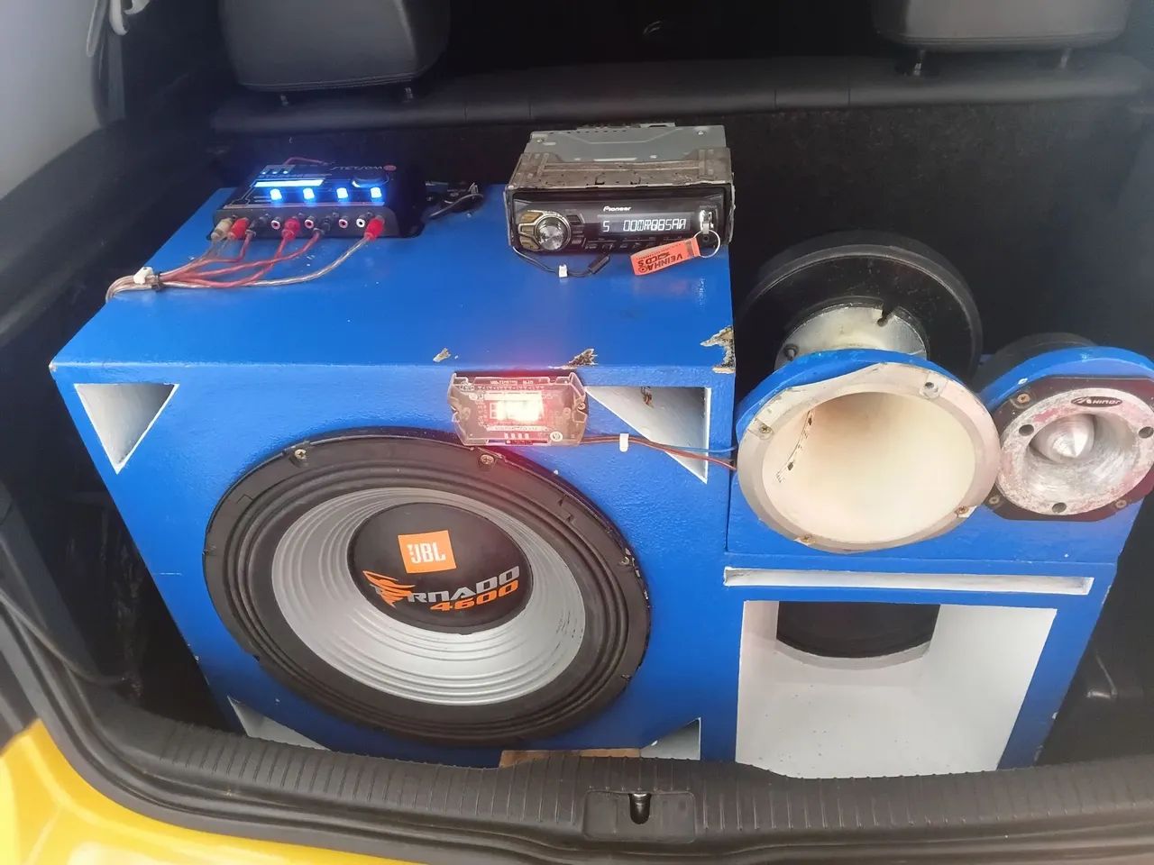 Vendo Caixa Trio