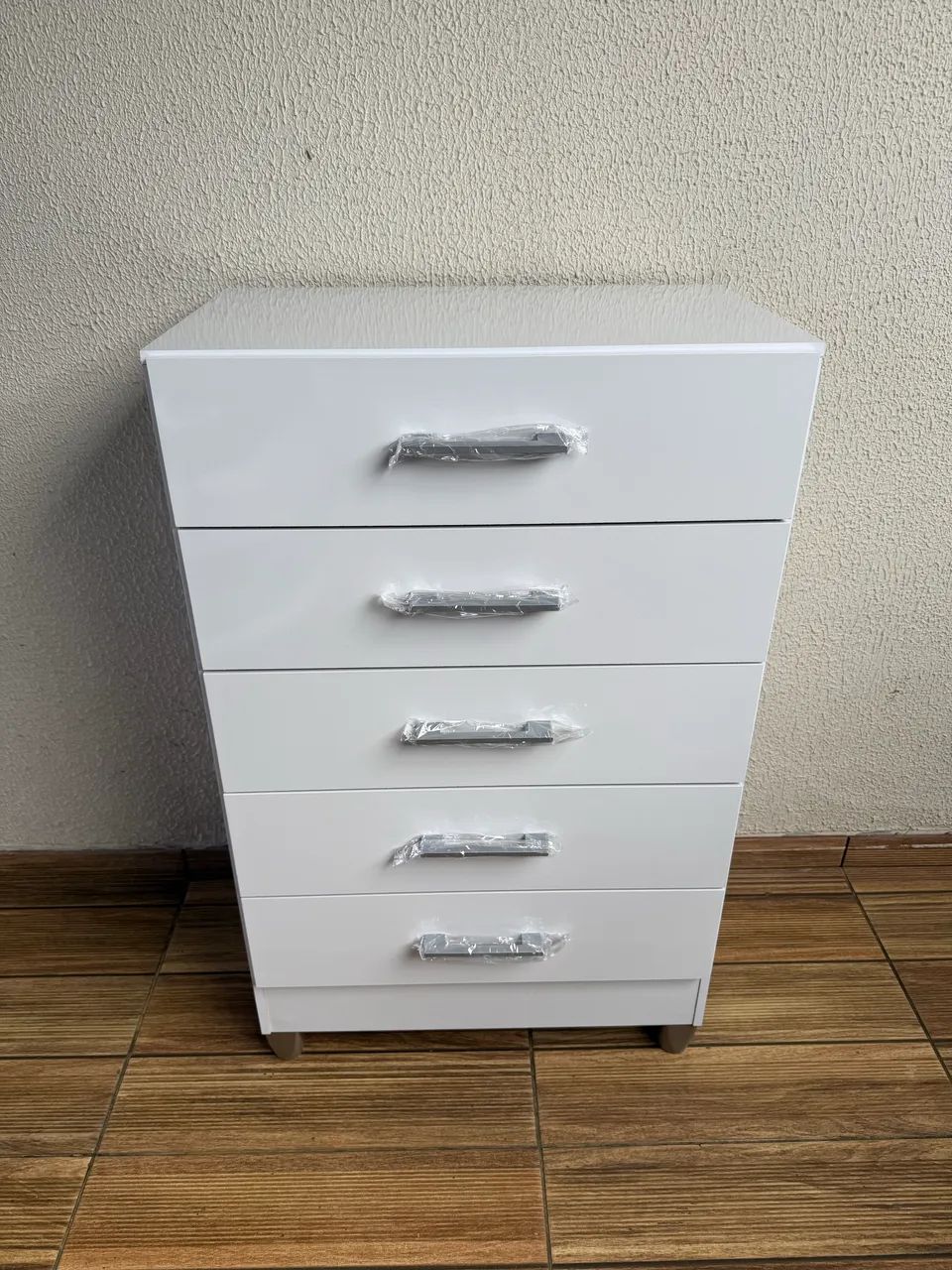 Cômoda com 5 gavetas - entrego hoje 