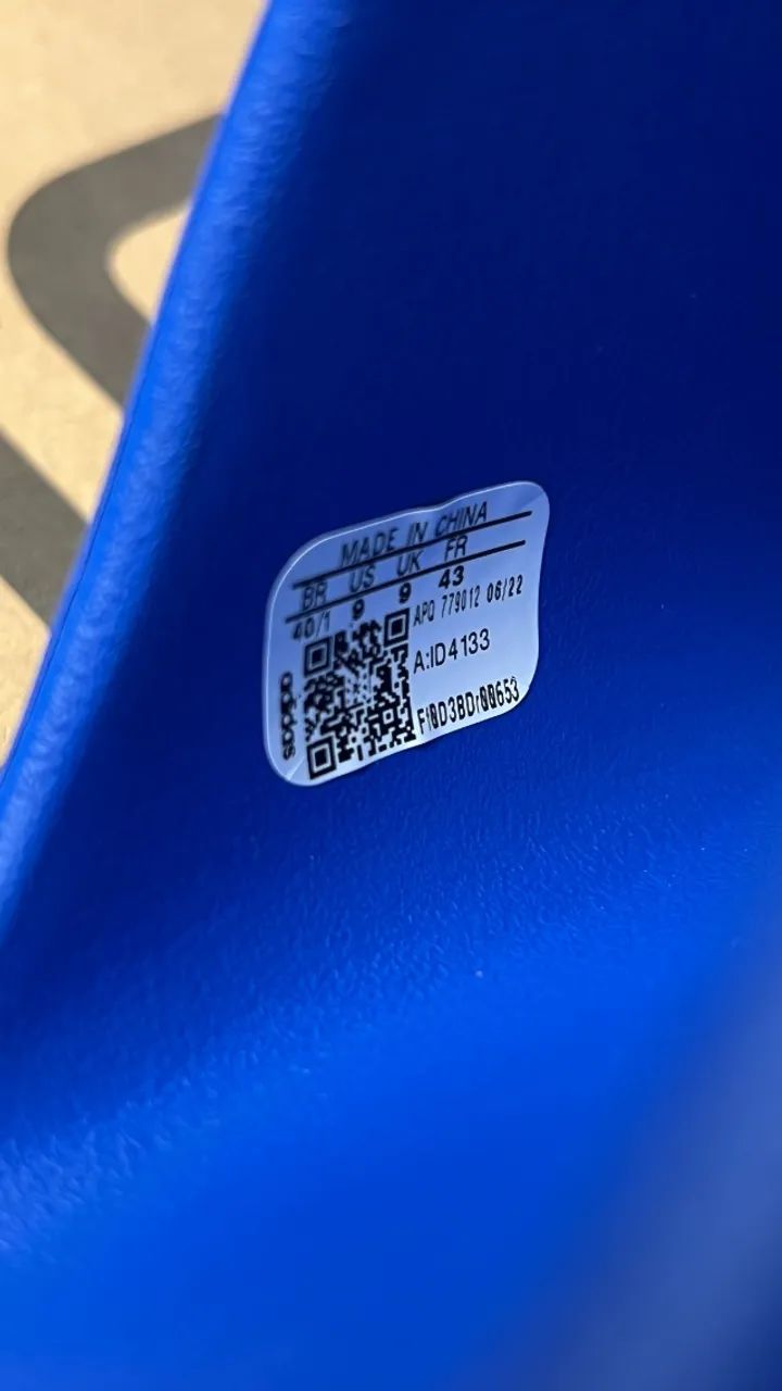 adidas Yeezy Slide Azure - 40/41BR - DSWT - Calçados - Asa Sul