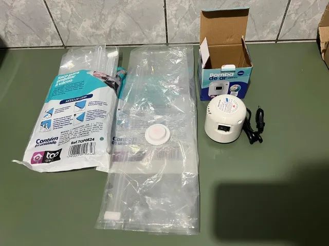 2 sacos de viagem a vácuo com bomba de ar