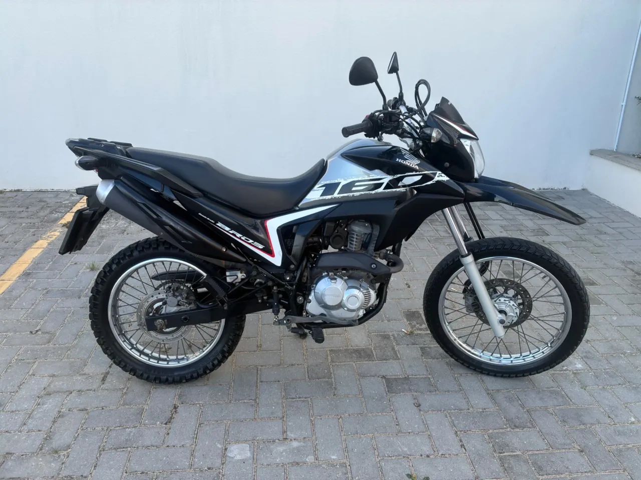 Bros 160