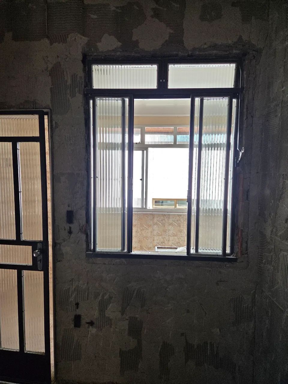 Janelas e portas usadas