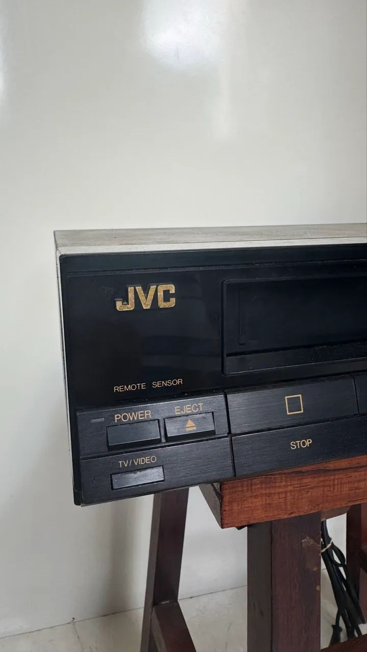 Vídeo cassete JVC