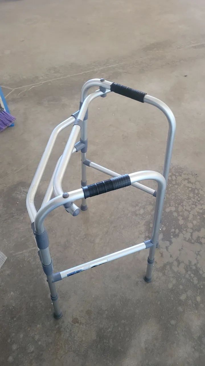 Andador hospitalar - Foto 2