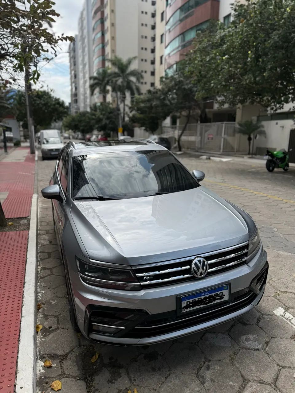 Volkswagen Tiguan TIGUAN Allspac R-Line 350 TSI 2.0 4x4 2020