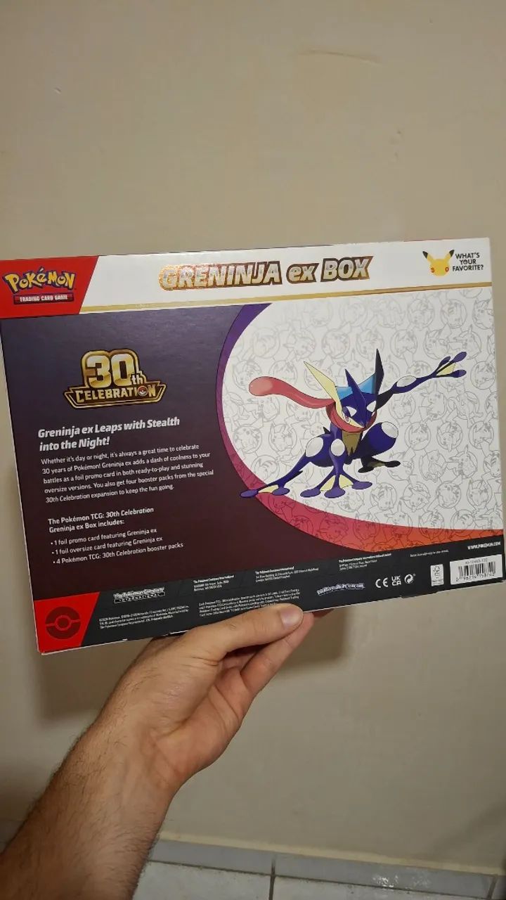 Pokemon 30 anos - Box Greninja EX - Inglês - Foto 2