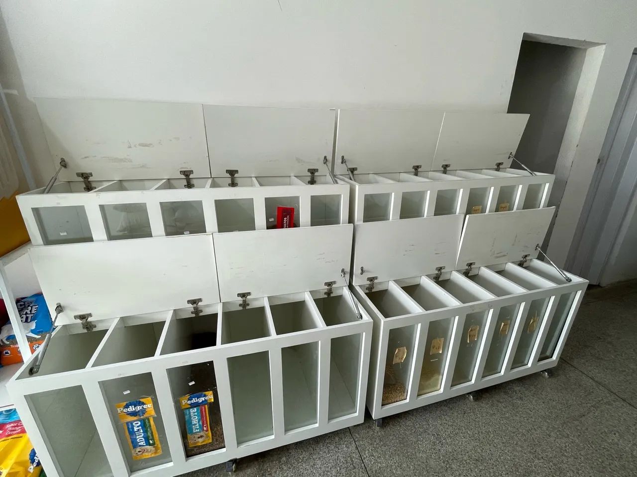 Vendo expositor de ração  - Foto 3