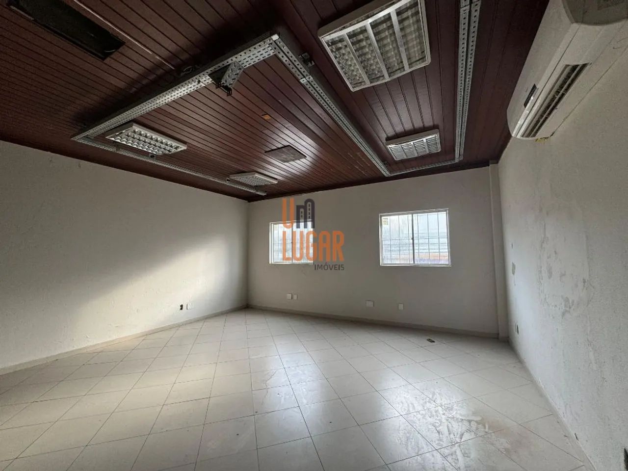 Amplo prédio comercial de 3 pavimentos para aluguel ou venda na travessa Quintino Bocaiúva - Foto 6