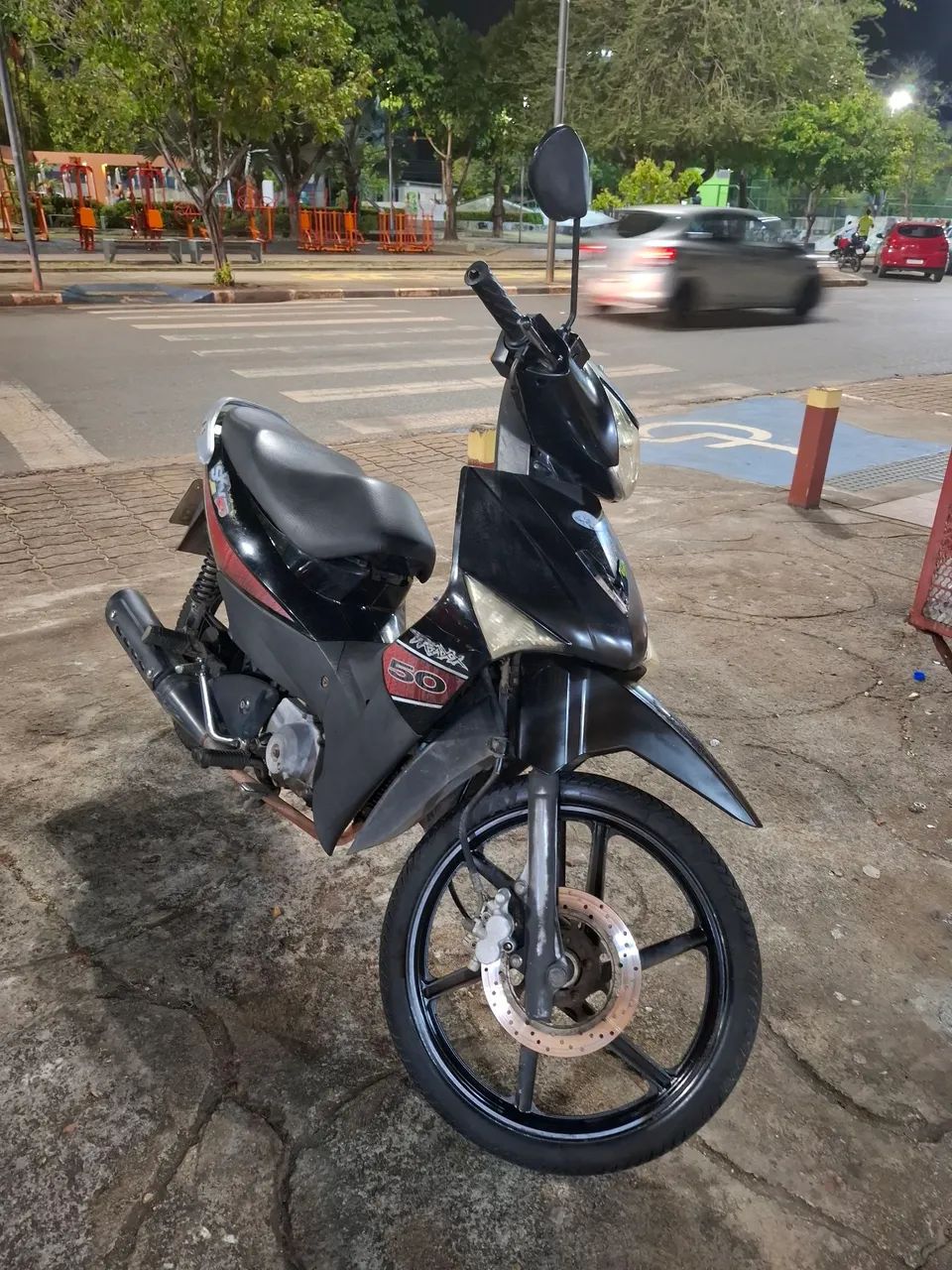 Vende-se moto Traxx Sky 50 