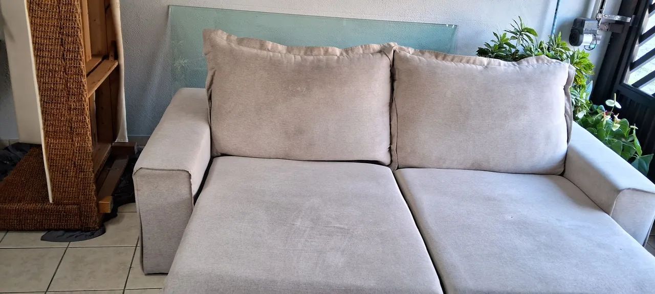 Sofa reclinável e retrátil 4 lugares ótimo estado  - Foto 2