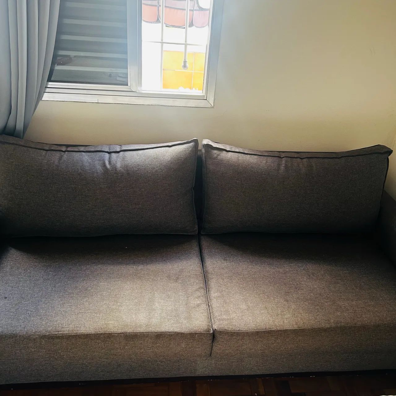 Sofá em Linho Cinza - Foto 2