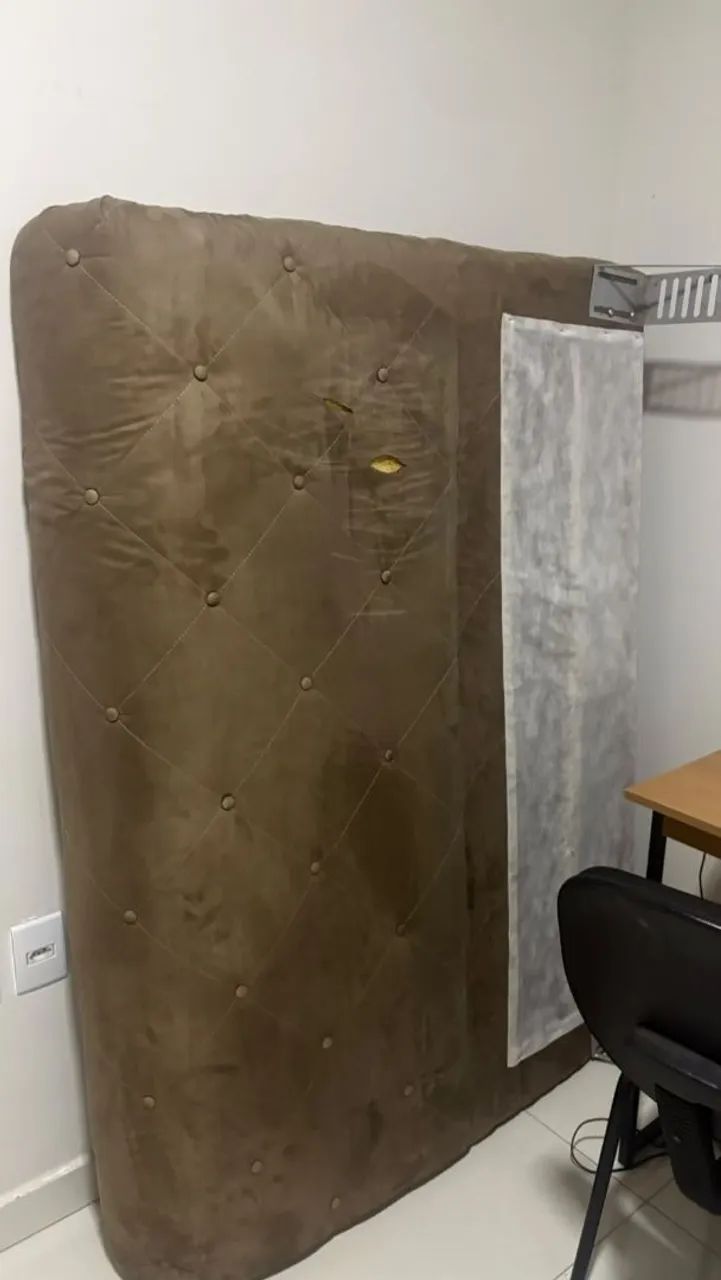 Vende-se cabeceira de cama - Foto 2