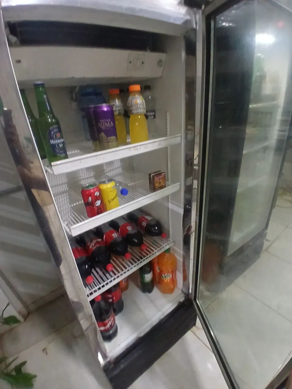 Vendo cervejeira, expositor e gôndula - Foto 5