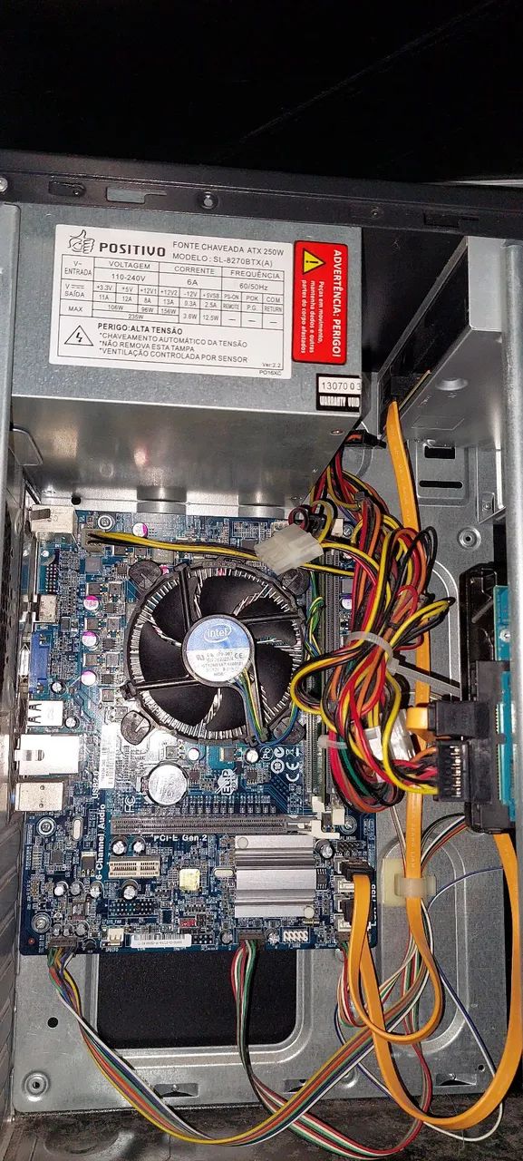 Computadores, um funciona, outro com defeito. - Foto 2