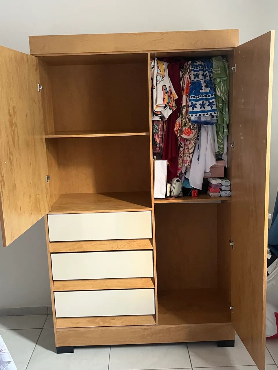GUARDA ROUPA - ROUPEIRO 