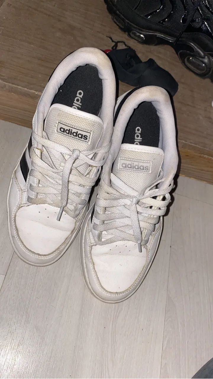 Tênis adidas  - Foto 4