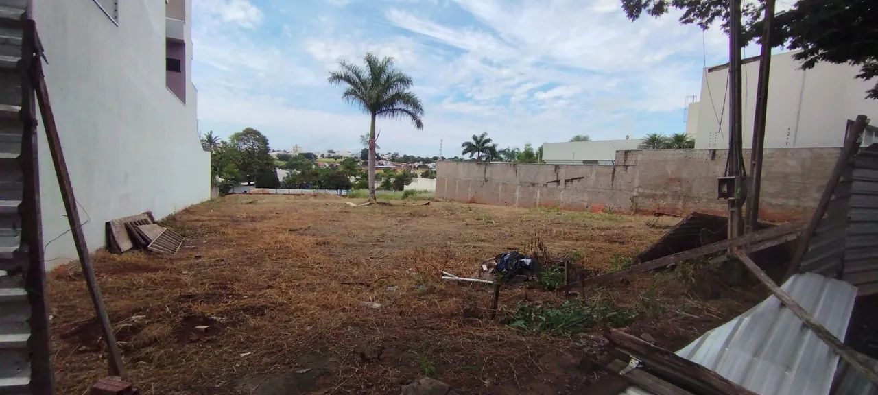 Maringá -Pr, Zona04, Rua Visconde de Nacar 570m2  - Foto 2