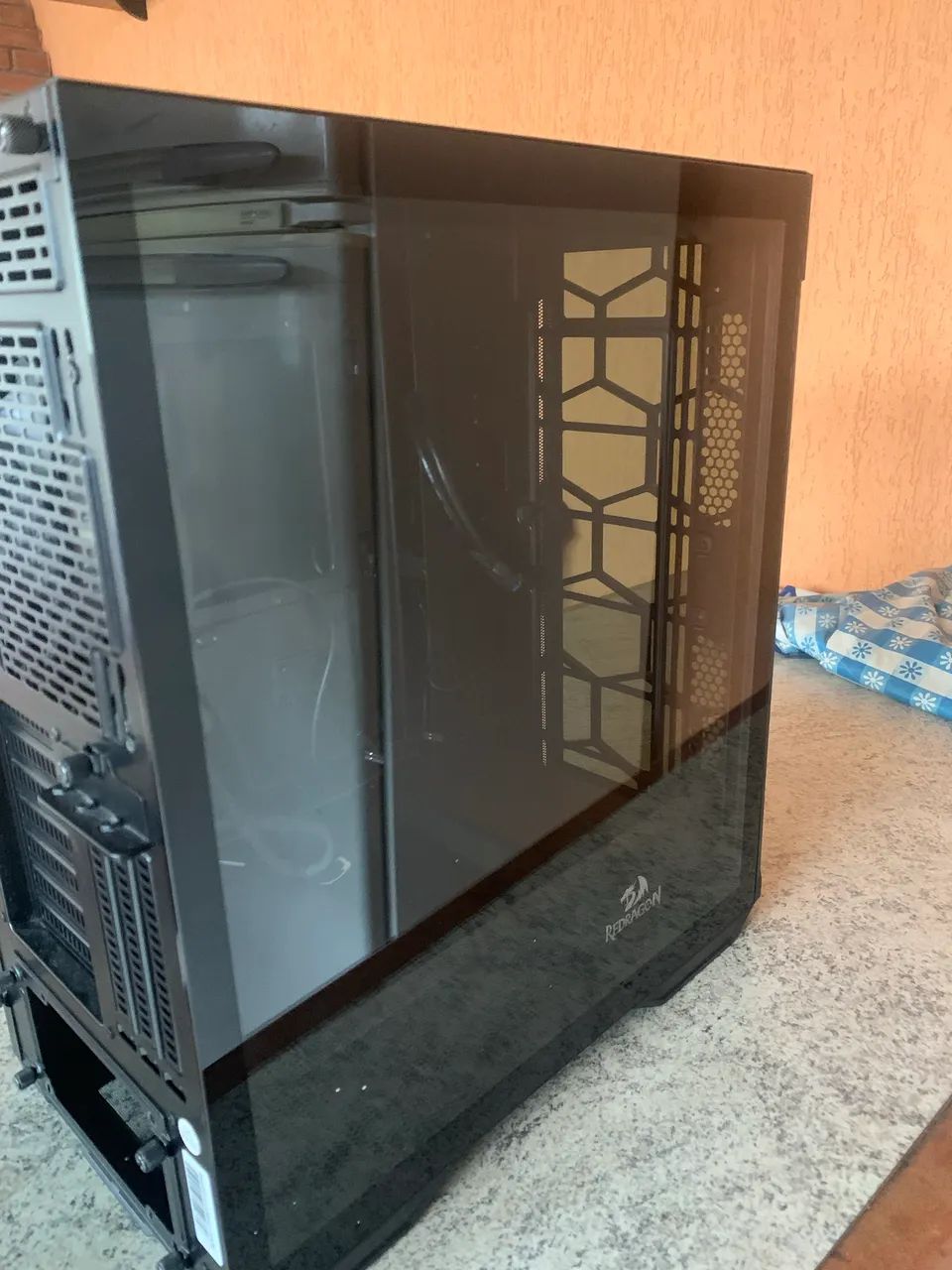 Gabinete Gamer Redragon Megatron 