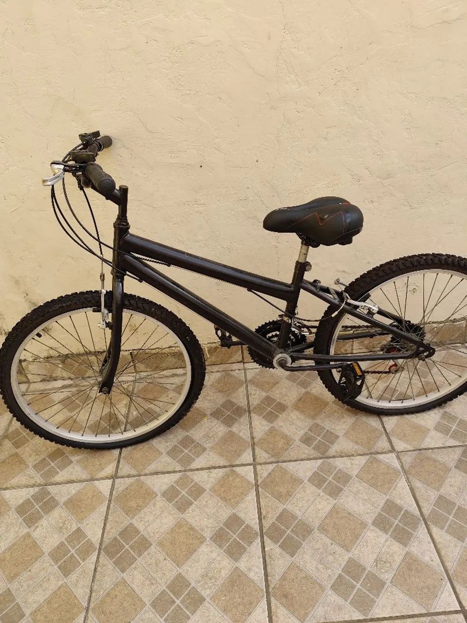 Bicicleta aro 26 com marchas - Foto 2