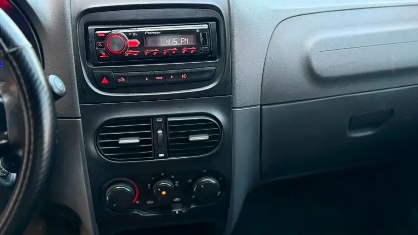 Fiat Strada Working Hard 1.4 Fire Flex 8V CS 2018 - Foto 4
