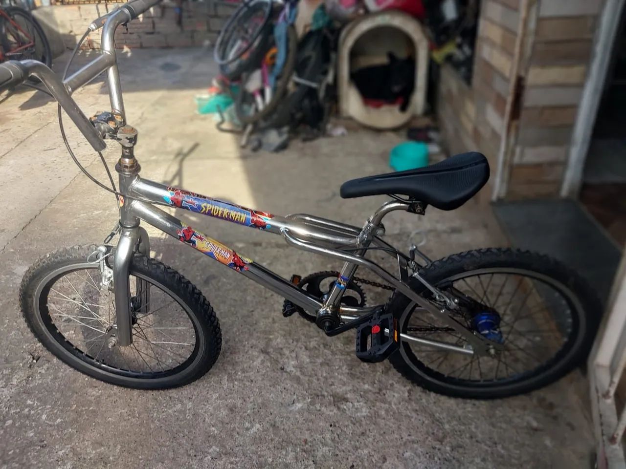 Bicicleta aro 20 cromada  - Foto 2