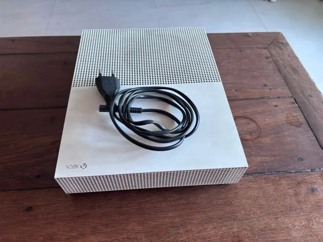 Xbox One S - Usado (Sem controle) - Foto 3