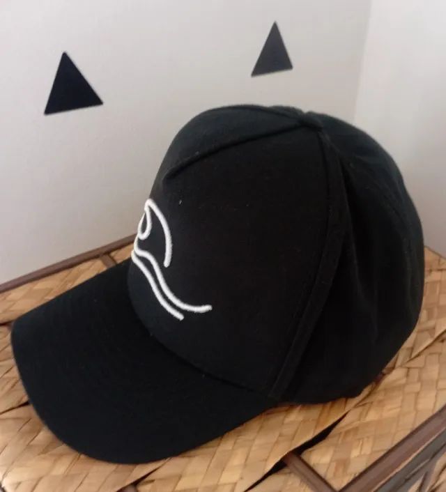 Boné modelo Americano