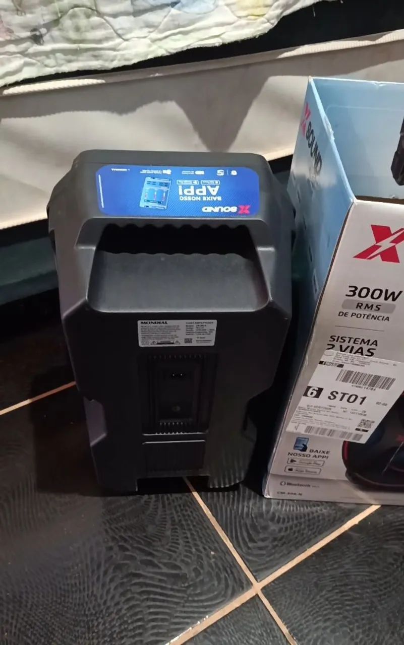 Vendo uma caixa de som 300 w - Foto 2