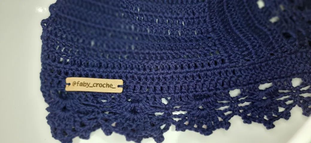 Top de Crochê Azul Marinho com Detalhes Romântico - Foto 2
