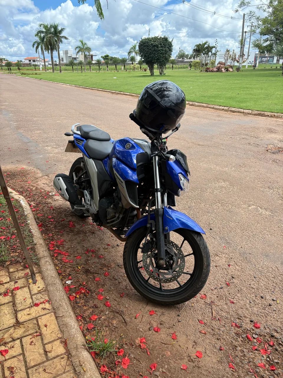 Fazer 250