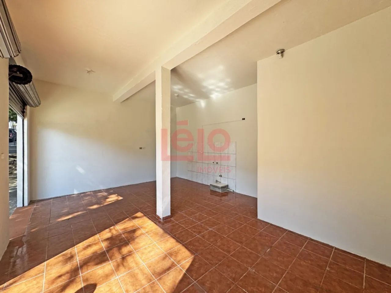 Sala comercial - Próximo a Av Tuiuti e Av Dona Sophia Rasgulaeff - Foto 3