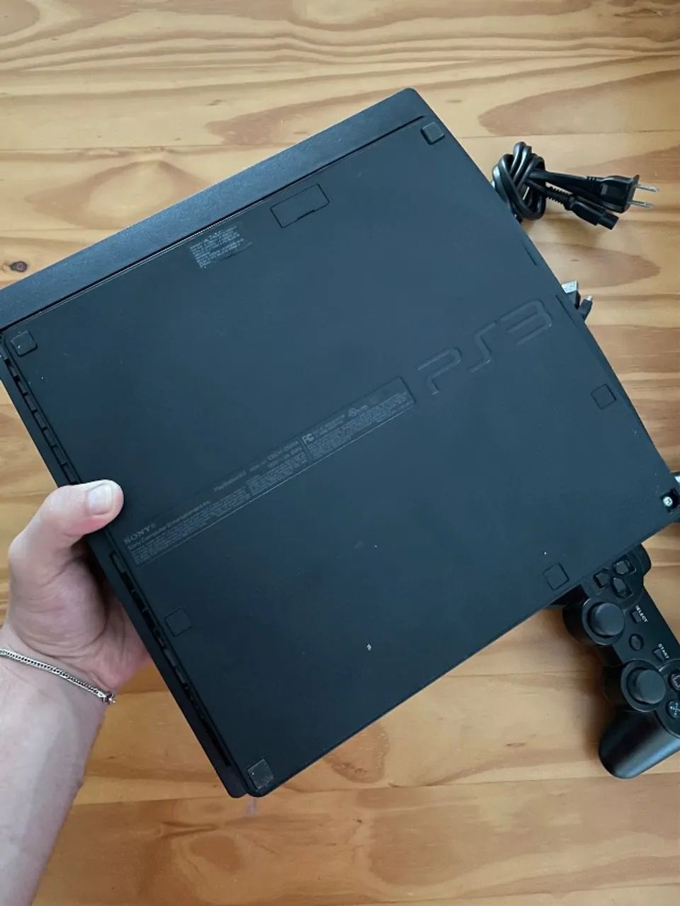 PS3 Slim + Cabos + 2 Controles DESBLOQUEADO - Foto 2
