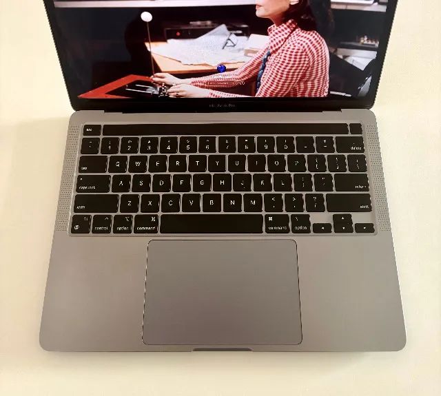 MacBook Pro 13インチ M1 8GB 512GB スペースグレイ MacBook Pro (13 polegadas, M1, 2020) - Desempenho Acústico