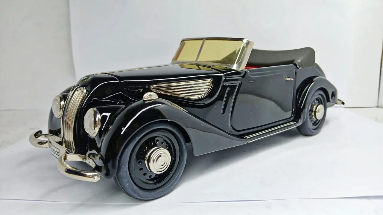 Miniatura Bmw 320i Stw #8 Fina 1/18 Ut Models - Hobbies e coleções