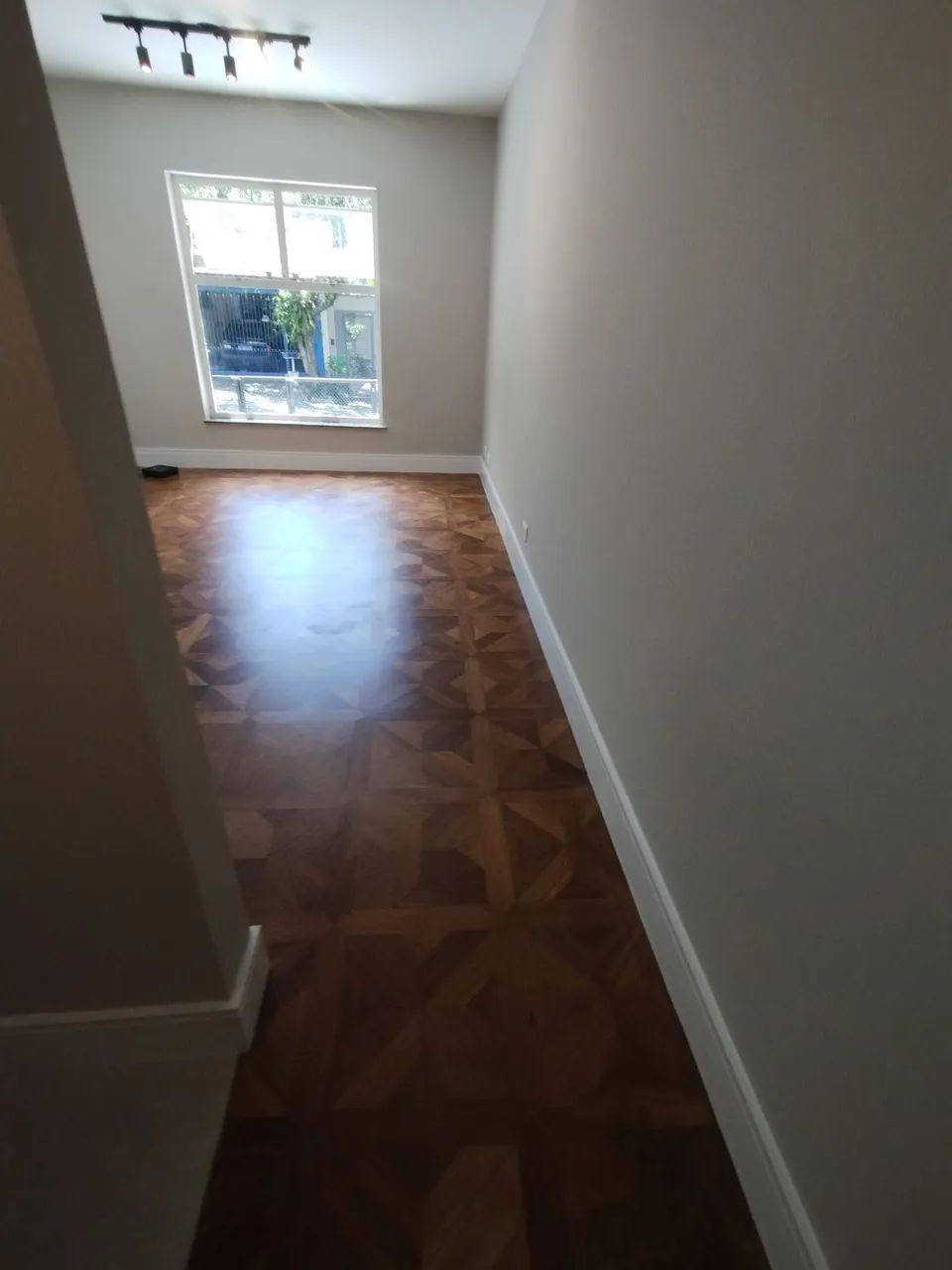 Instalação de Rodapé  Poliestireno  - Foto 5