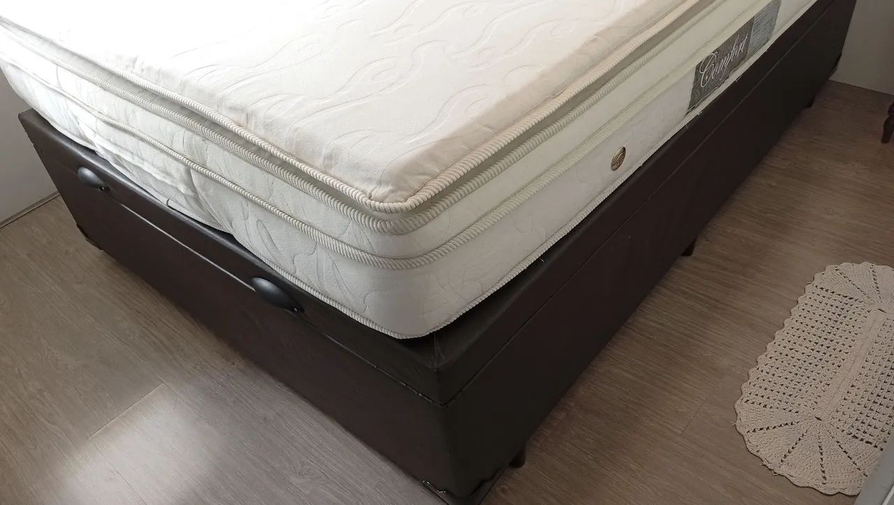 Colchão de casal c/ box em perfeito estado. - Foto 3