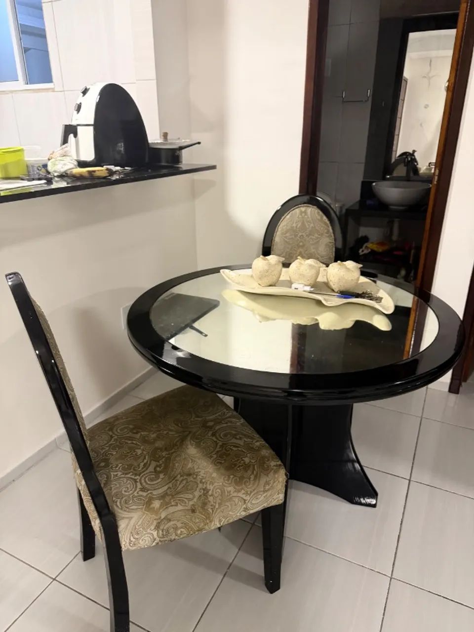Mesa com 3 cadera