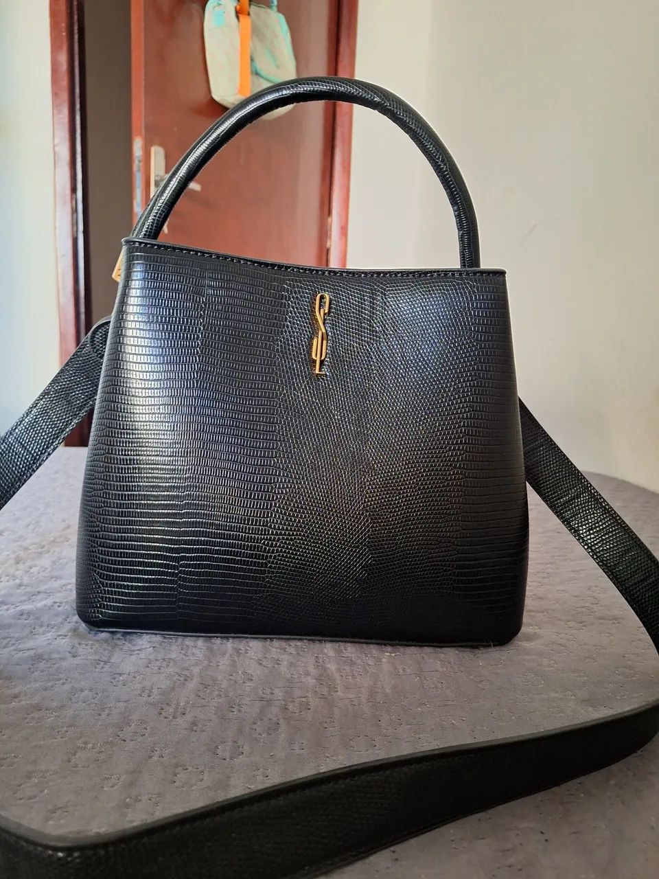 Vendo Bolsa Santa Lolla Nova