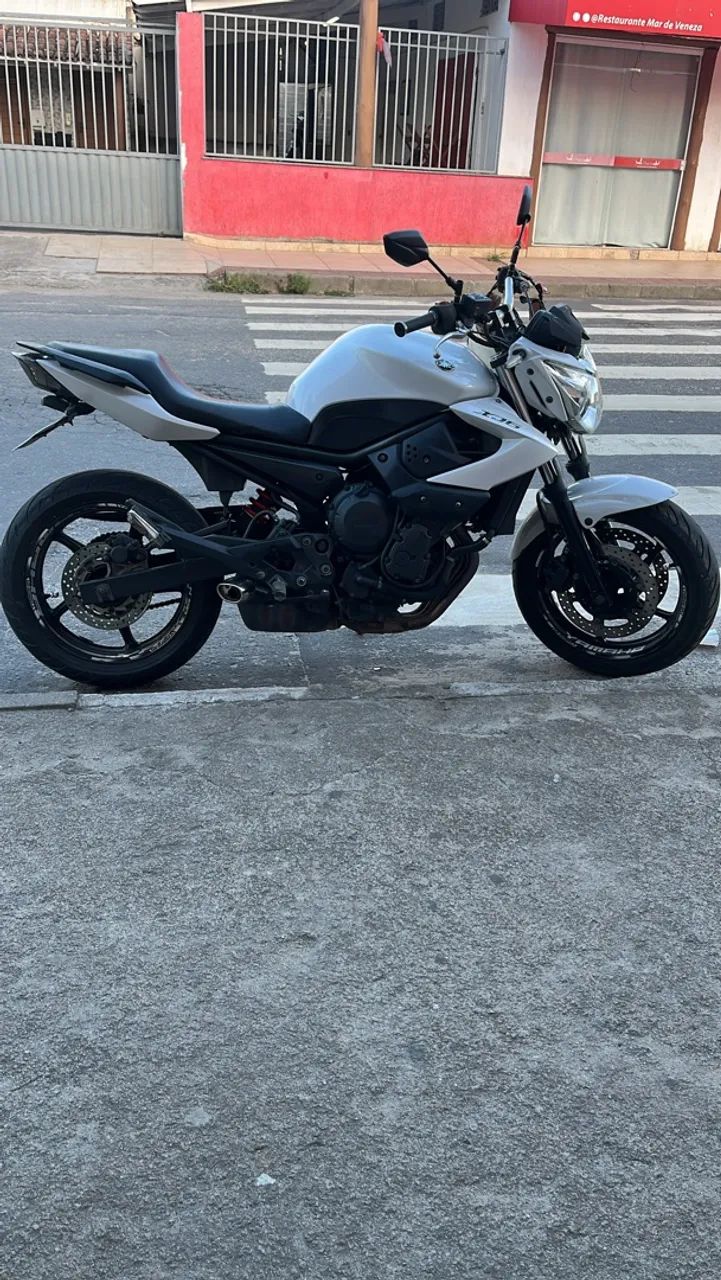 YAMAHA XJ6 N  - Foto 2