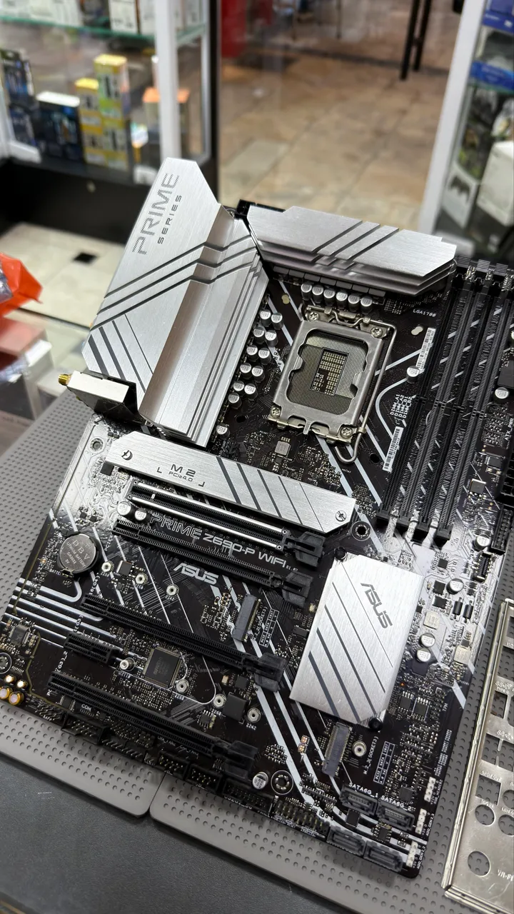 Intel I7 10700K e Placa Mãe Asus Prime Z490m-Plus - Processadores