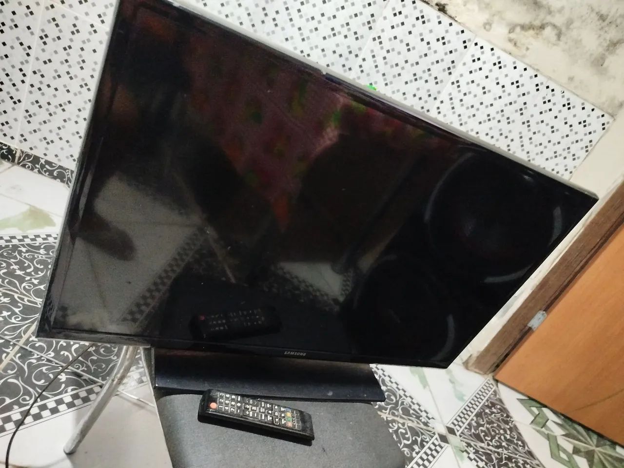 Vende -se uma TV 32  polegadas Samsung 