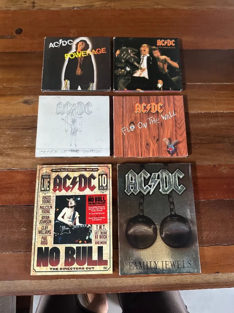 AC DC - Lote c/ 4 CDS + 3 DVDS + CAMISA