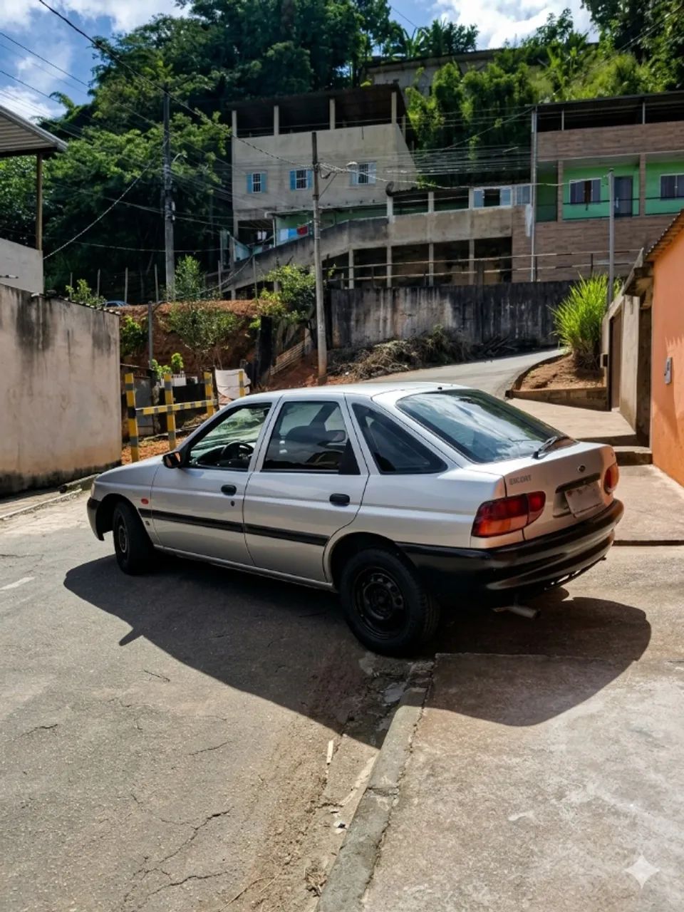 Ford Escort Escort GL 1.8i 16V 3p 1997