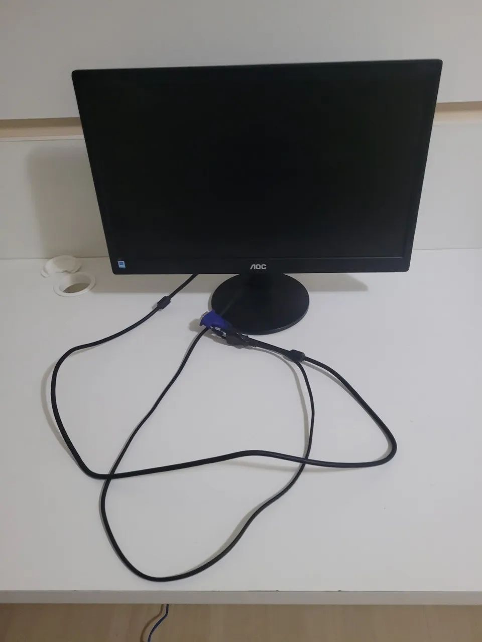 Monitor AOC 18,5" LED Widescreen HD (Modelo E970SWN) - Excelente Estado