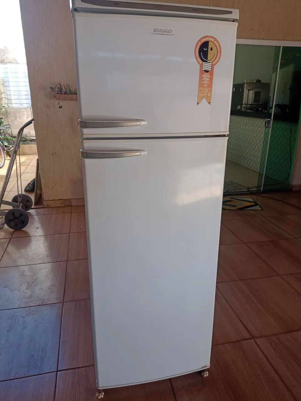 Vendo geladeira 110 volts