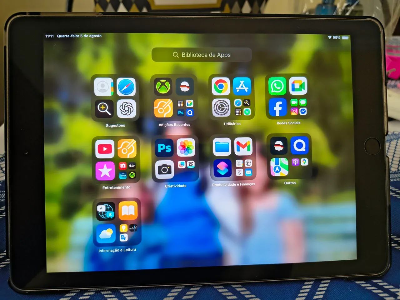 iPad 6ª Geração (2018) 128GB Cinza Espacial - Impecável + Capa