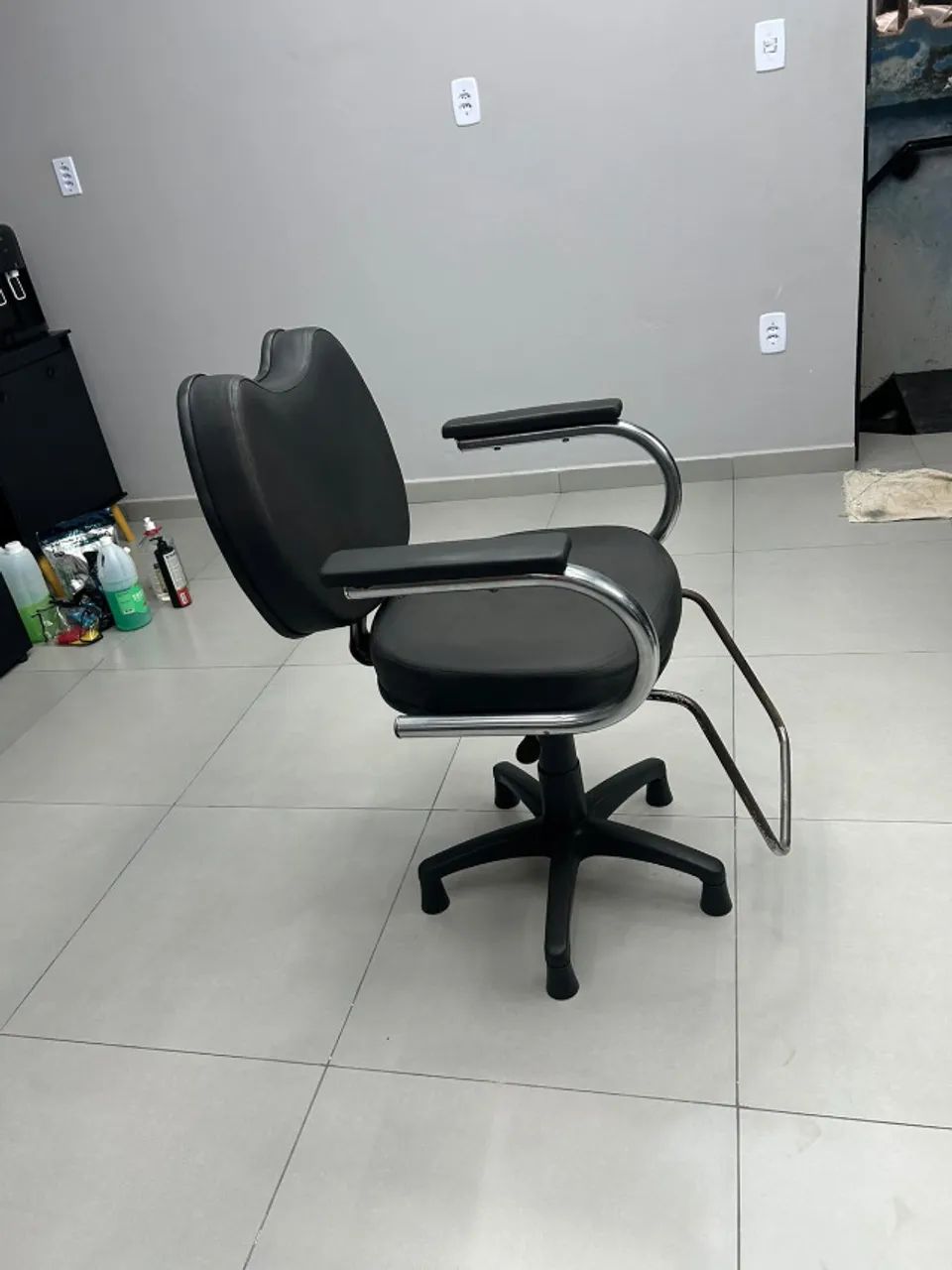 Cadeira/Poltrona de Barbearia - Foto 5