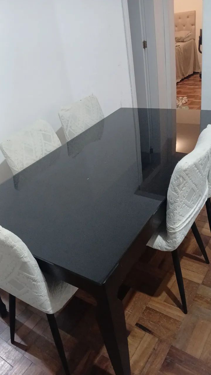 Mesa de vidro com 4 cadeiras - Foto 2